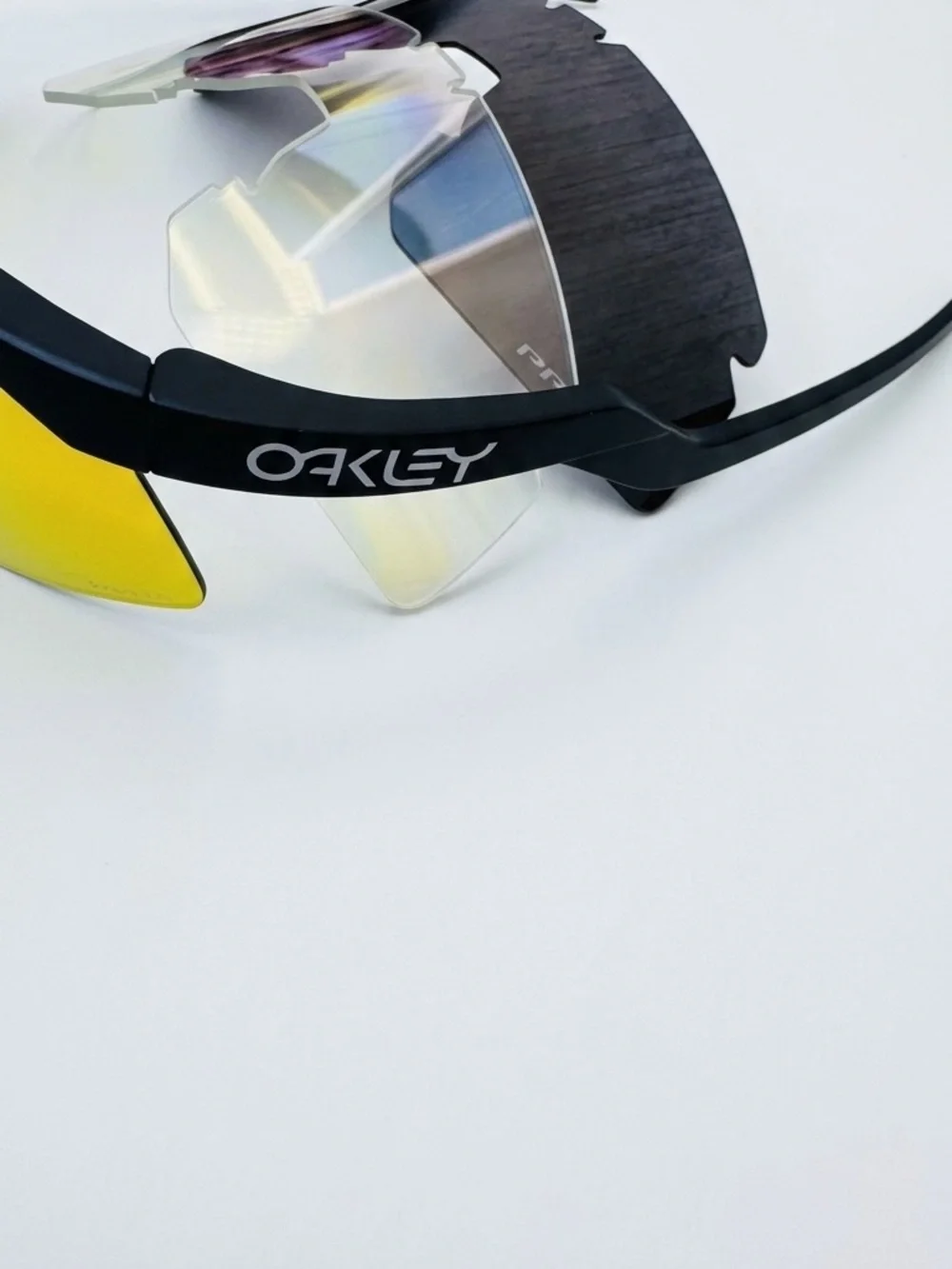 Oakley Hydra Black Frame , Prizm Red lenses OO9229-0137 - Picture 3 of 6